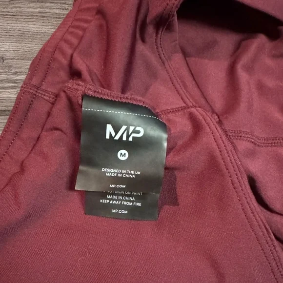 Like New- MyProtien MP Women's Burgundy Sports Bra Size Medium - Picture 4 of 5